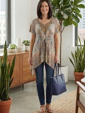 World Unity Boho Paisley Sharkbite Hem Tunic Top - Embellished Lace Neck - M